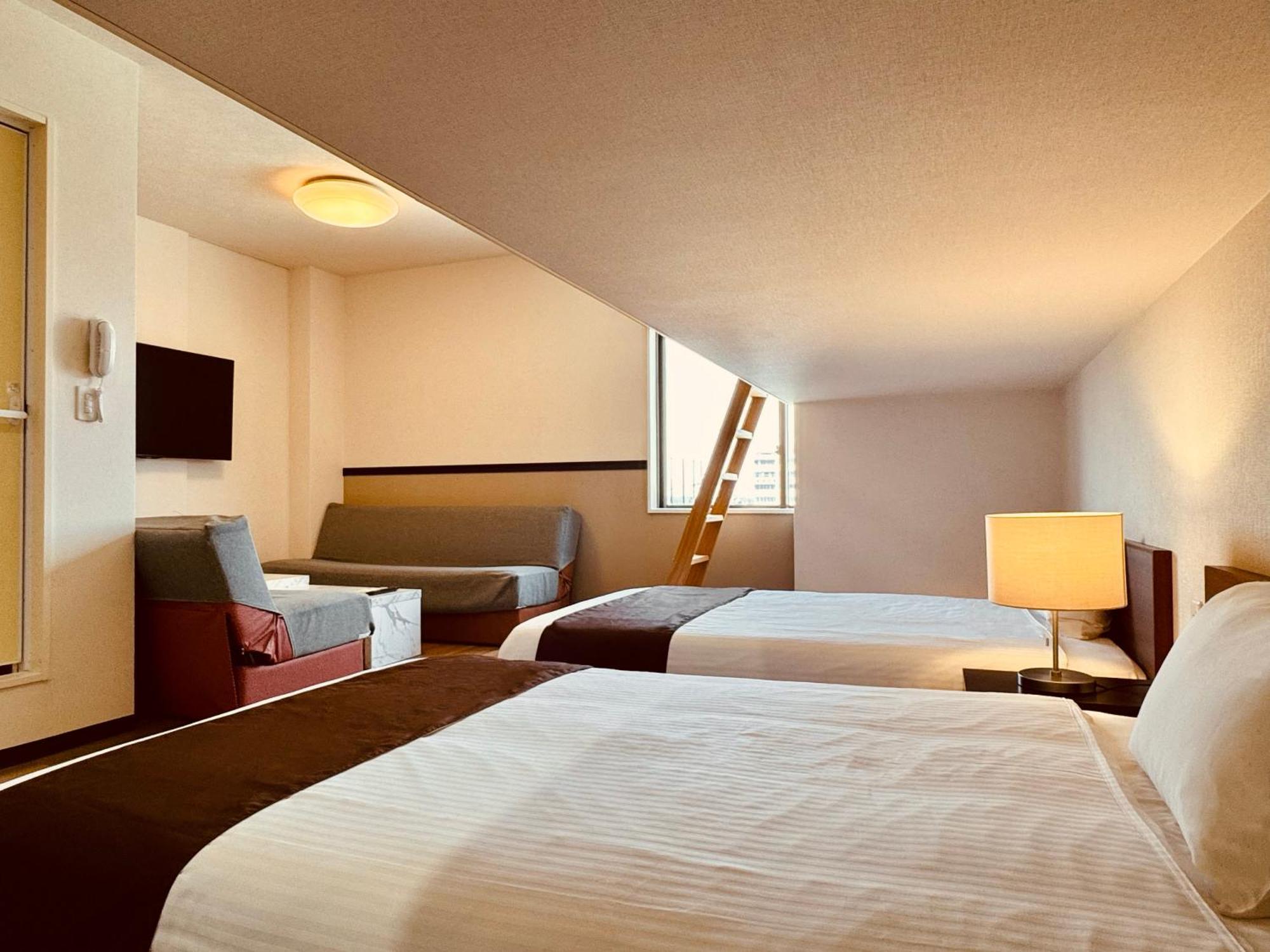 Phoenix Park Hotel Наго Екстериор снимка